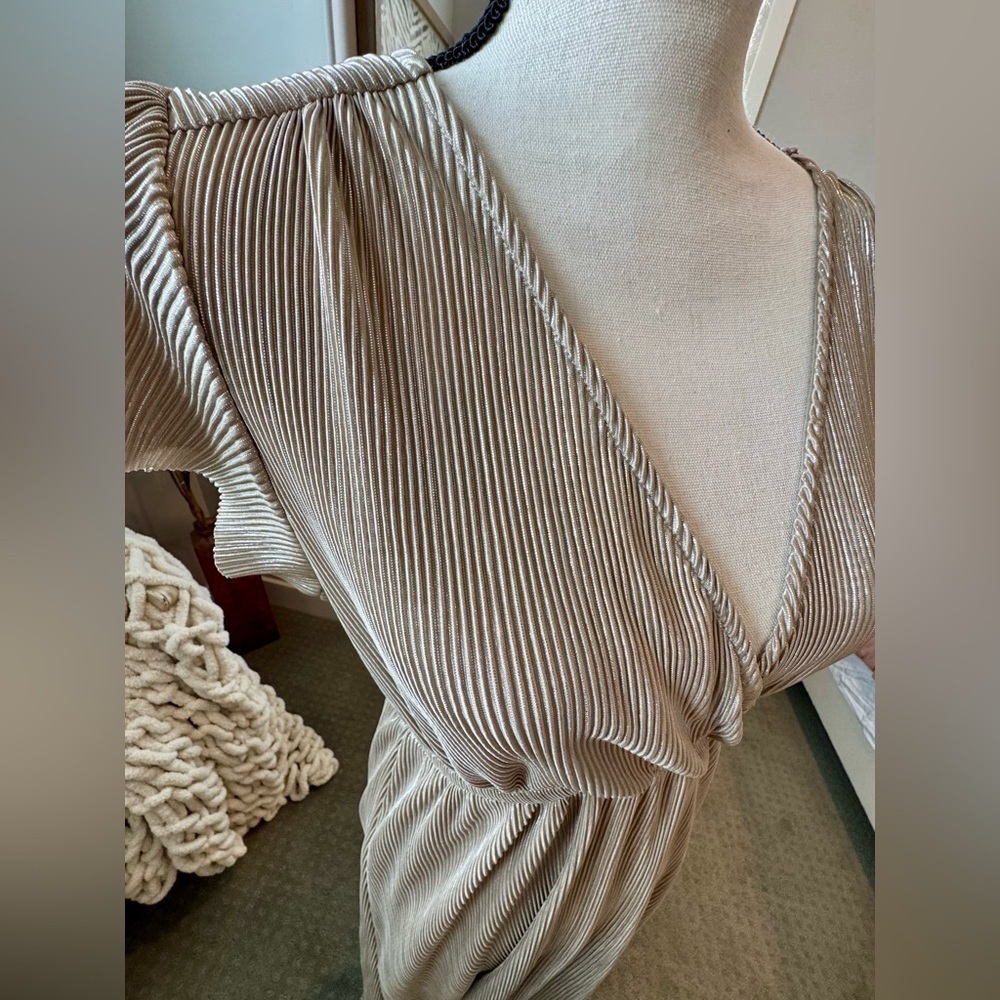 Baltic Born Gold Pleated Maxi Dress – Size M - Picture 7 of 8